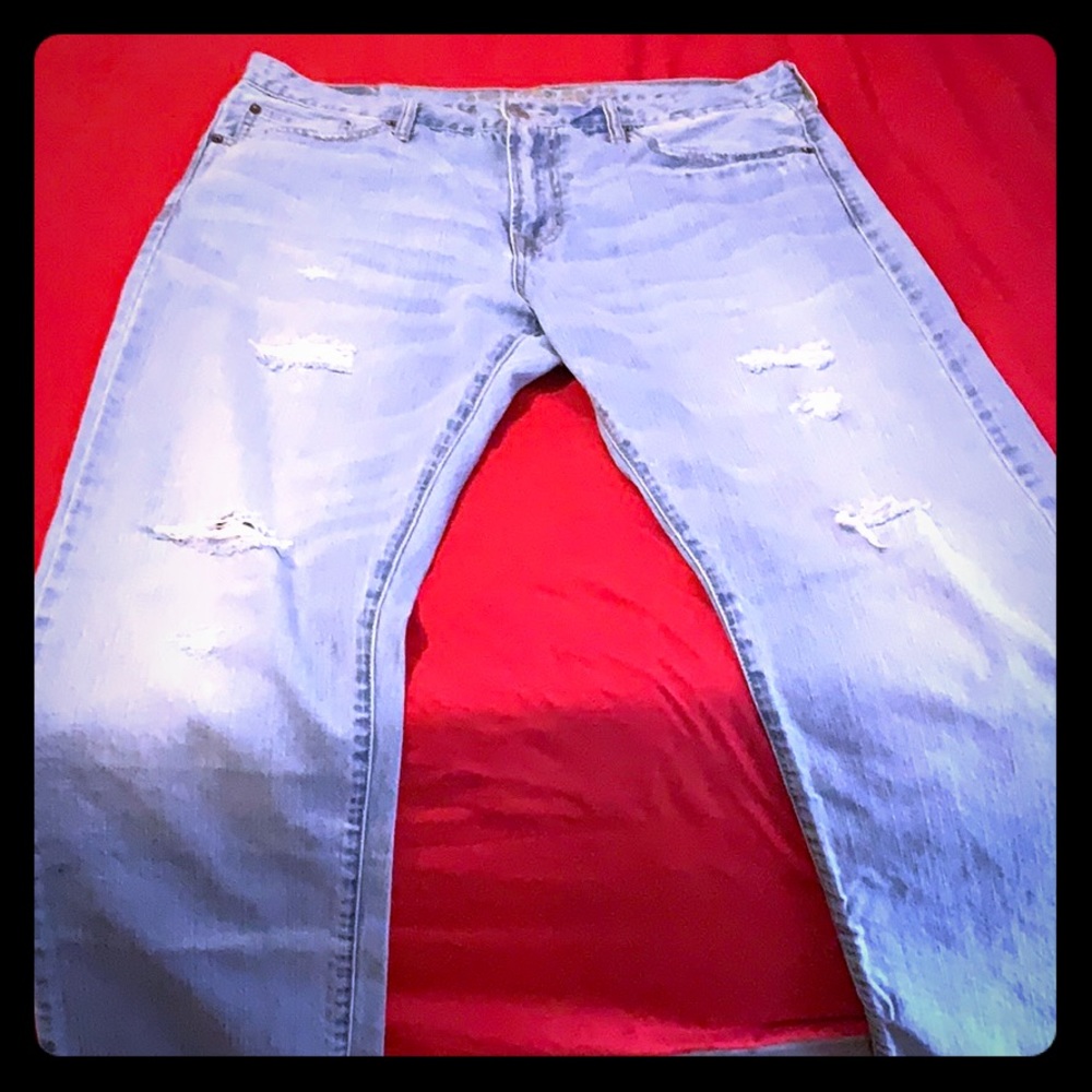 American Eagle Relaxed Straight Leg Jeans